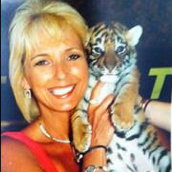 MEET THE POSHER - Picture 7 of 16